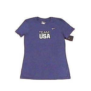 🇱🇷TEAM USA🇱🇷-The Nike Tee XSmall navy blue NWT